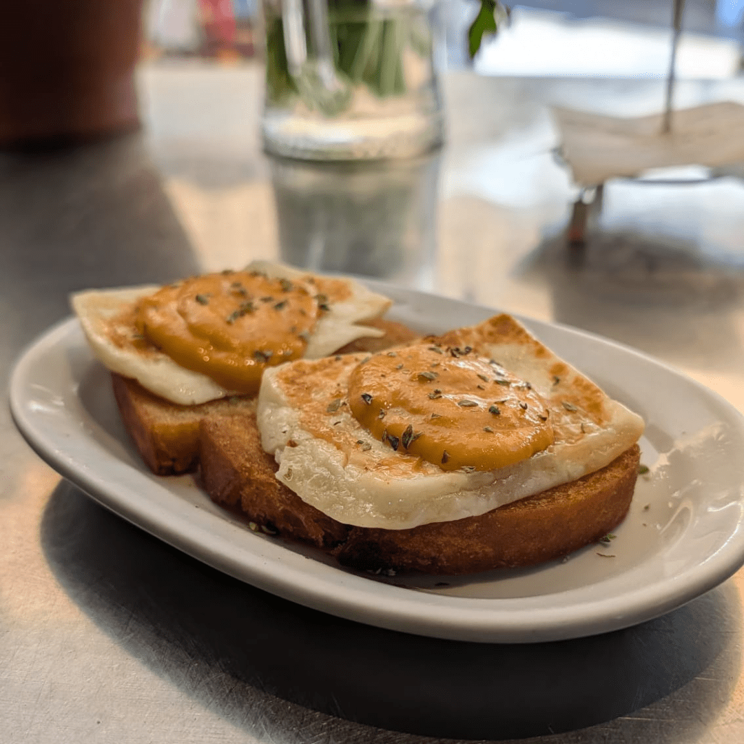 queso a la murciana pan frito con queso a la murciana